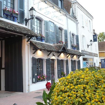 Hotel Le Saint-Jacques Cloyes-sur-le-Loir Exterior foto