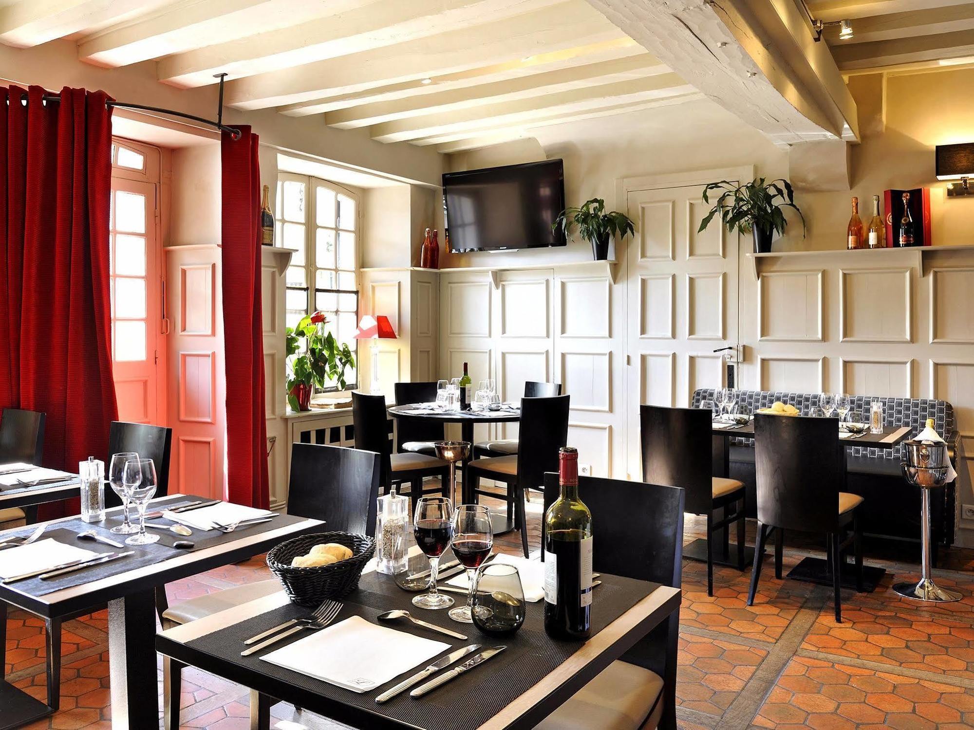 Hotel Le Saint-Jacques Cloyes-sur-le-Loir Exterior foto